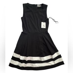 NWT Calvin Klein Black & White Fit and Flair Mini‎ Dress Workwear Wedding Size 8